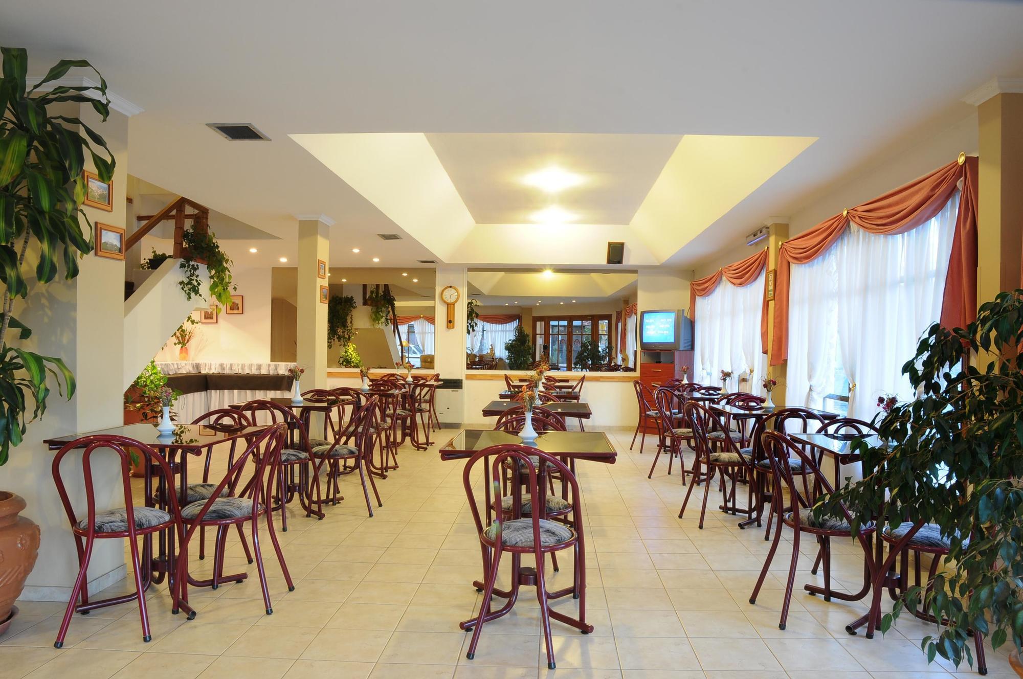 Hotel Salerno Вилья-Карлос-Пас Экстерьер фото
